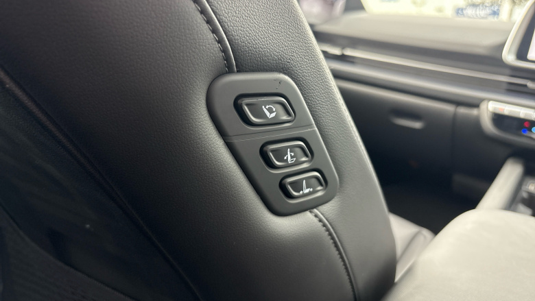 Hyundai IONIQ 6 239kW Ultimate 77kWh 4dr AWD Auto Electric Saloon